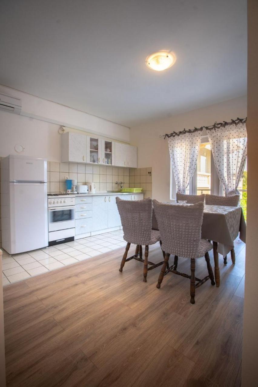Apartments Marija Supetarska Draga Luaran gambar